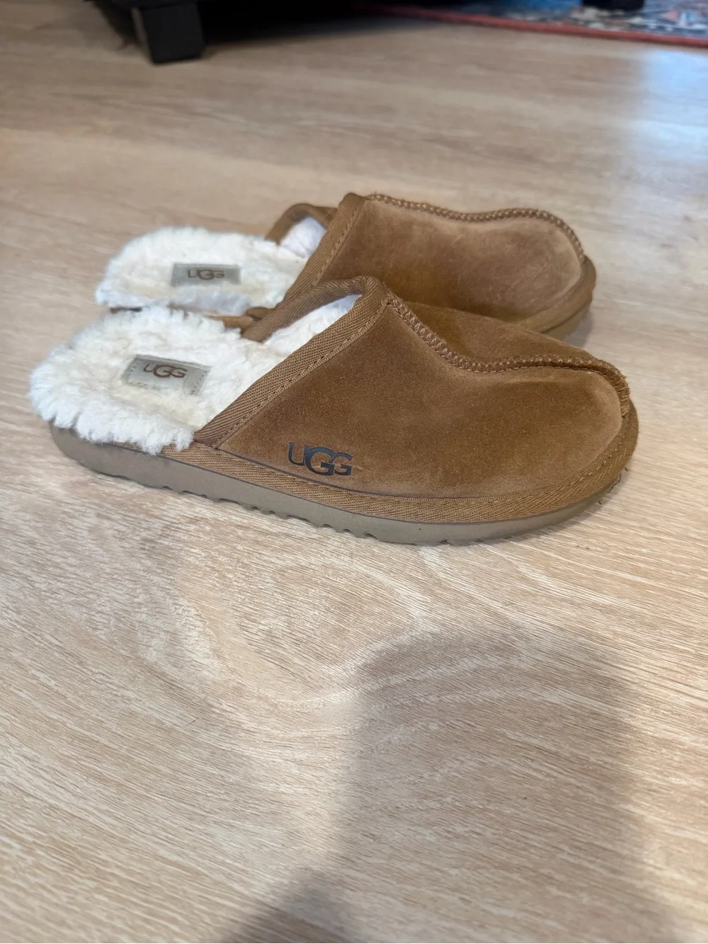 UGG Kids Chestnut Brown Suede Shearling-Lined Slip-On Slippers